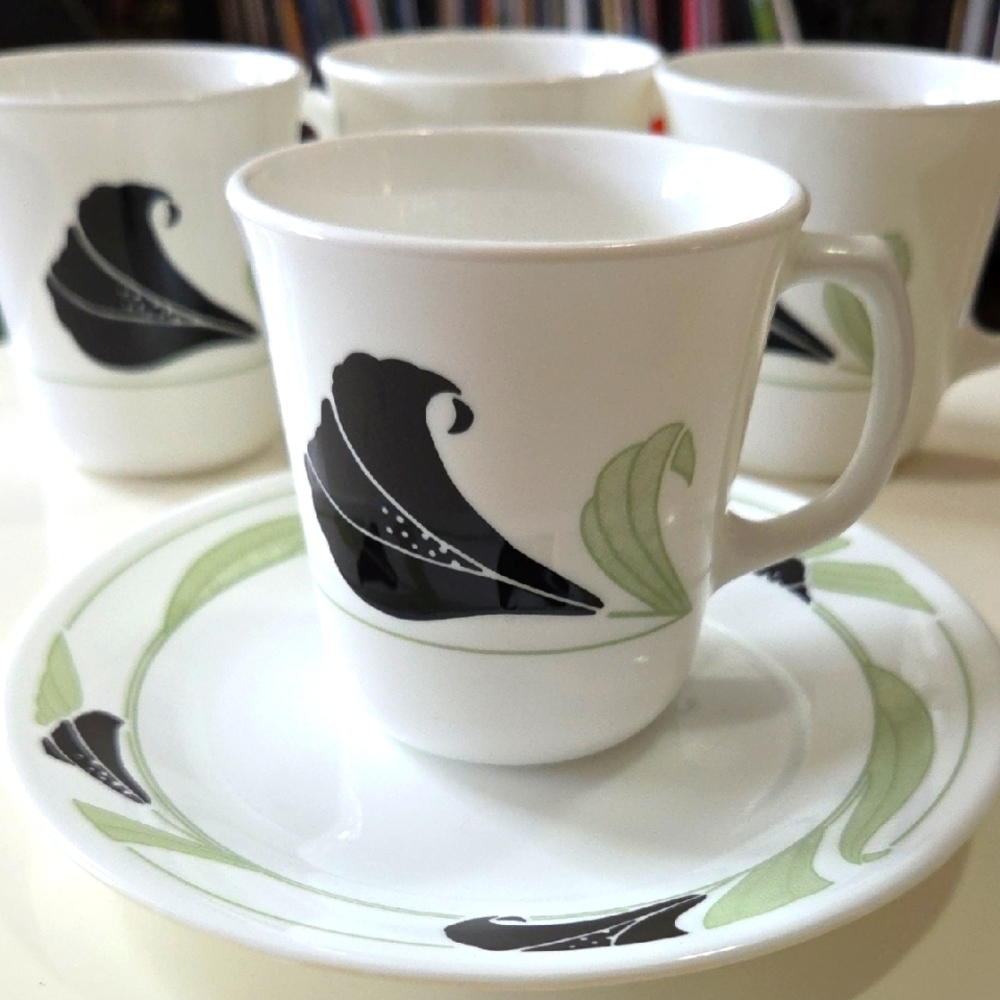 Corelle Black Orchid Corning Ware Tea Cup and Saucer Set